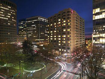 Sheraton Suites Wilmington (Delaware) 422 Delaware Avenue