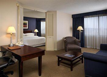 Sheraton Suites Wilmington (Delaware) 422 Delaware Avenue