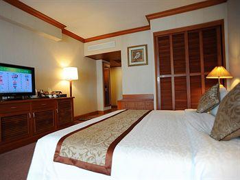 Halong Plaza Hotel 8 Ha Long Road Bai Chay Ward