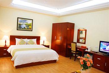 Santa Hotel Hanoi 43 Trieu Viet Vuong