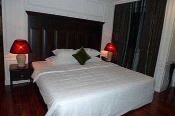 Hanoi Boutique Hotel 1 07 Ngo Gach Street, Hanoi Old Quarter 
Hang Buom Ward, Hoan Kiem District