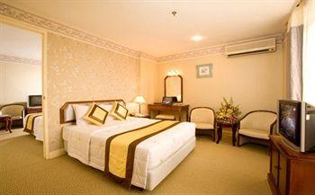 New Epoch Hotel Ho Chi Minh City 120 Cach Mang Thang Tam Street, District 3