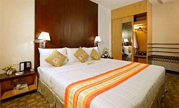 Que Huong Liberty 4 Hotel Ho Chi Minh City 265 Pham Ngu Lao Street District 1