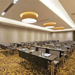 Mövenpick Hotel Ho Chi Minh City 253 Nguyen Van Troi Street, Phu Nhuan District