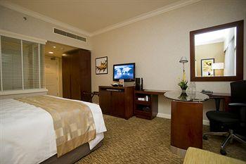 Hotel Equatorial Ho Chi Minh City 242 Tran Binh Trong District 5