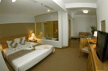 Prime Hotel Nha Trang 04 Ton Dan, Loc Tho Ward