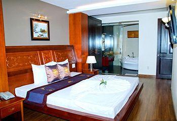 Barcelona Hotel Nha Trang 34E Nguyen Thiet Thuat Street, Tan Lap