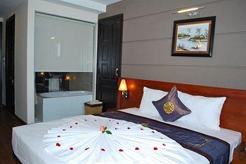 Barcelona Hotel Nha Trang 34E Nguyen Thiet Thuat Street, Tan Lap