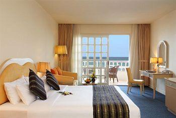 Sunrise Beach Hotel & Spa Nha Trang 12-14 Tran Phu Street