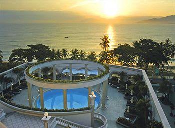 Sunrise Beach Hotel & Spa Nha Trang 12-14 Tran Phu Street