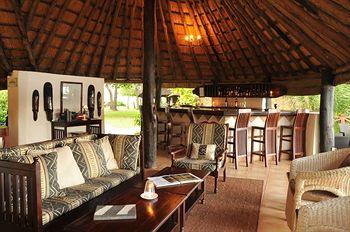 Thorn Tree River Lodge Livingstone Inside Mosi Oa Park