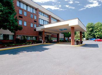 Best Western Inn & Suites Reading Shillington 2299 Lancaster Pike