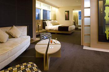 Hotel LKF Hong Kong 33 Wyndham Street Lan Kwai Fong Central Hong Kong