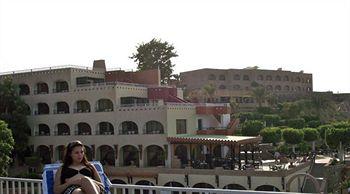 Basma Hotel Aswan In front of the Nubian Museum