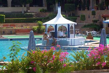 Basma Hotel Aswan In front of the Nubian Museum