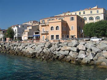 Hotel Perla Rossa L'Ile-Rousse 30 Rue Notre Dame