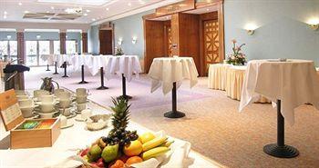 Copthorne Hotel Hannover Laatzen Wuerzburger Strasse 21