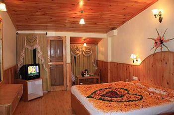 Sarthak Resorts Manali VPO Khakhnal, Left Bank, Naggar Road