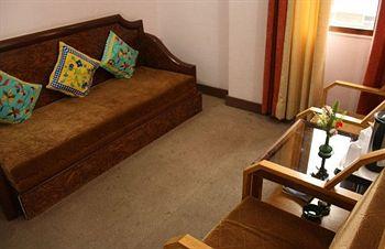 Hotel Snow Park Manali Near IBP Petrol Pump, Aleo