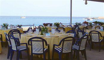 Hotel Maga Circe San Felice Circeo Via A. Bergamini 7