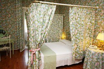 Hotel Eveline Portosole Sanremo Corso Cavallotti 111