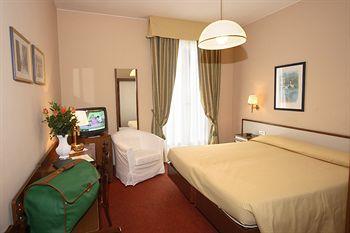 Hotel Paradiso Sanremo Via Roccasterone 12