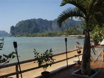 Tropical Beach Resort Krabi 194/9-13 Moo 5 Tambon Saithai Amphur Muang