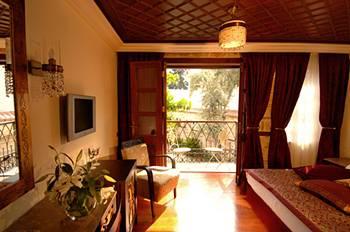 Tuvana Hotel Antalya Tuzcular Mahallesi Karanlik Sokak No 18