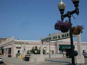 Manistee Inn & Marina 378 River Street