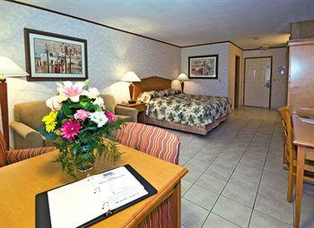 Shilo Inn Suites Palm Springs 1875 N Palm Canyon Dr