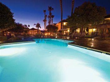 Shilo Inn Suites Palm Springs 1875 N Palm Canyon Dr