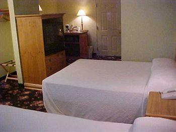 OurGuest Inn and Suites Downtown Port Clinton 220 East Perry Street