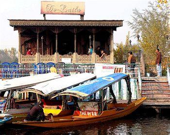 De Laila Group Of Houseboats Srinagar Boulevard Rd Opp Park HotelDal Lake