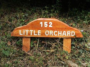 Little Orchard Bed & Breakfast Redhill 152 Little Orchard London Road North Merstham