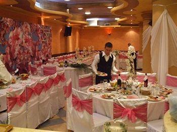 Hotel Restaurant Baron Tirana Rruga Elbasanit Sauk