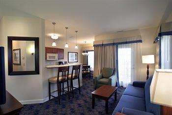 Charwood Suites Columbus - Camp Atterbuy 2000 Charwood Dr Columbus