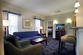 Charwood Suites Columbus - Camp Atterbuy 2000 Charwood Dr Columbus