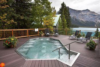 Emerald Lake Lodge Field Emerald Lake Road Yoho National Park