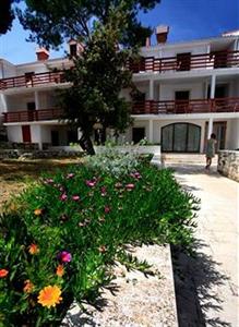 Odisej Hotel Govedari Pomena b.b.