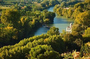 Balladins Hotel Villeneuve-les-Beziers 6 Avenue des Colombes