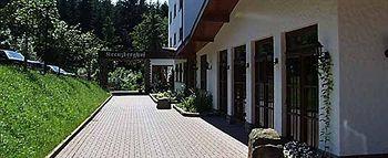 Kreuzberghof Hotel Ostringen Am Kreuzbergsee 1