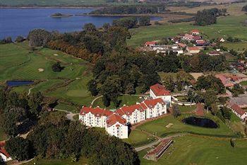 Golf Und Wellnesshotel Schloss Teschow Gutshofallee 1