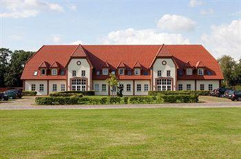 Golf Und Wellnesshotel Schloss Teschow Gutshofallee 1