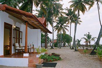 Pozhiyoram Beach Resort Alleppey JRY Road, Thumpoly