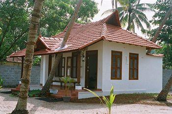 Pozhiyoram Beach Resort Alleppey JRY Road, Thumpoly