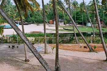 Pozhiyoram Beach Resort Alleppey JRY Road, Thumpoly