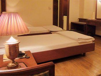 Hotel Crown Palace Indore South Tukoganj, Opp. Jain Mandir, Geta Bhawan