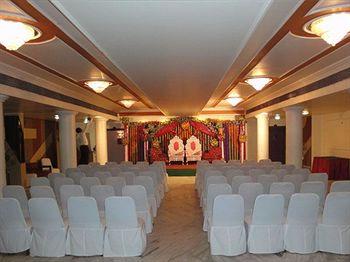 Hotel Crown Palace Indore South Tukoganj, Opp. Jain Mandir, Geta Bhawan