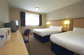 Travelodge Hotel Dublin Airport Swords Pinnock Hill Roundabout