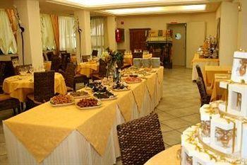 Hotel Nedy Massa Via Fescione 128 - Localita Poveromo
